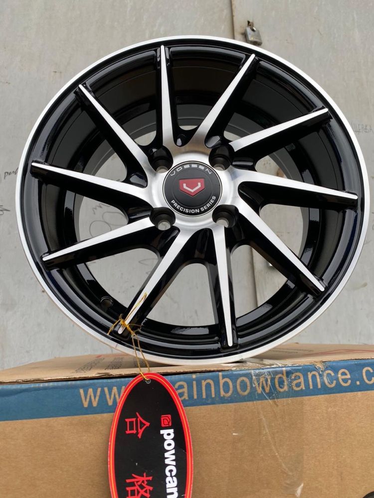 Продается комплект диск R14 4x100