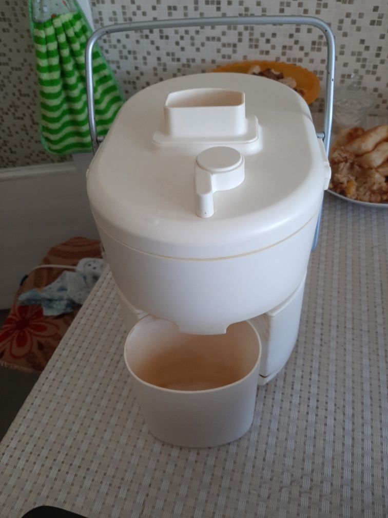 Продам соковыжималку Ульбинка