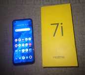 Realme 7i на 128 гигов.