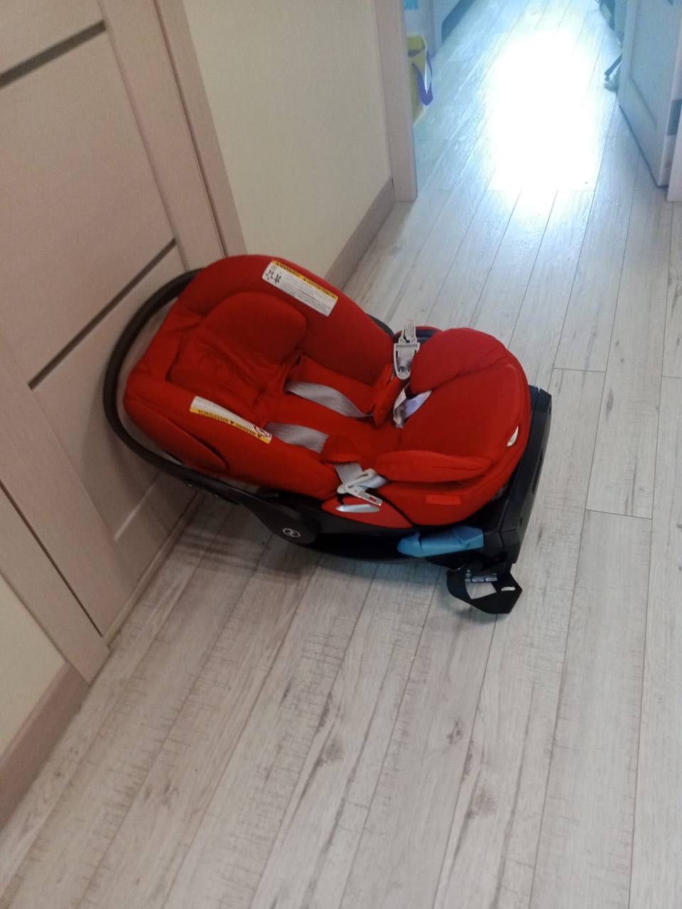 Продам автолюльку/автокресло Cybex Cloud  (до 18 мес)