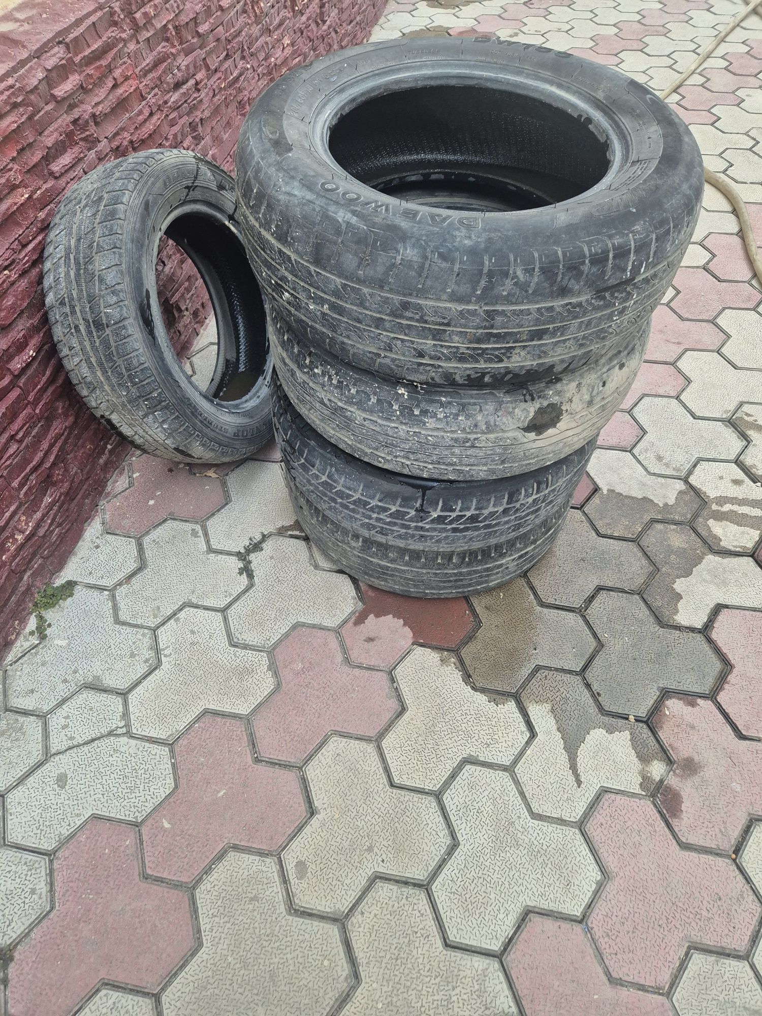 Продам шины недорого