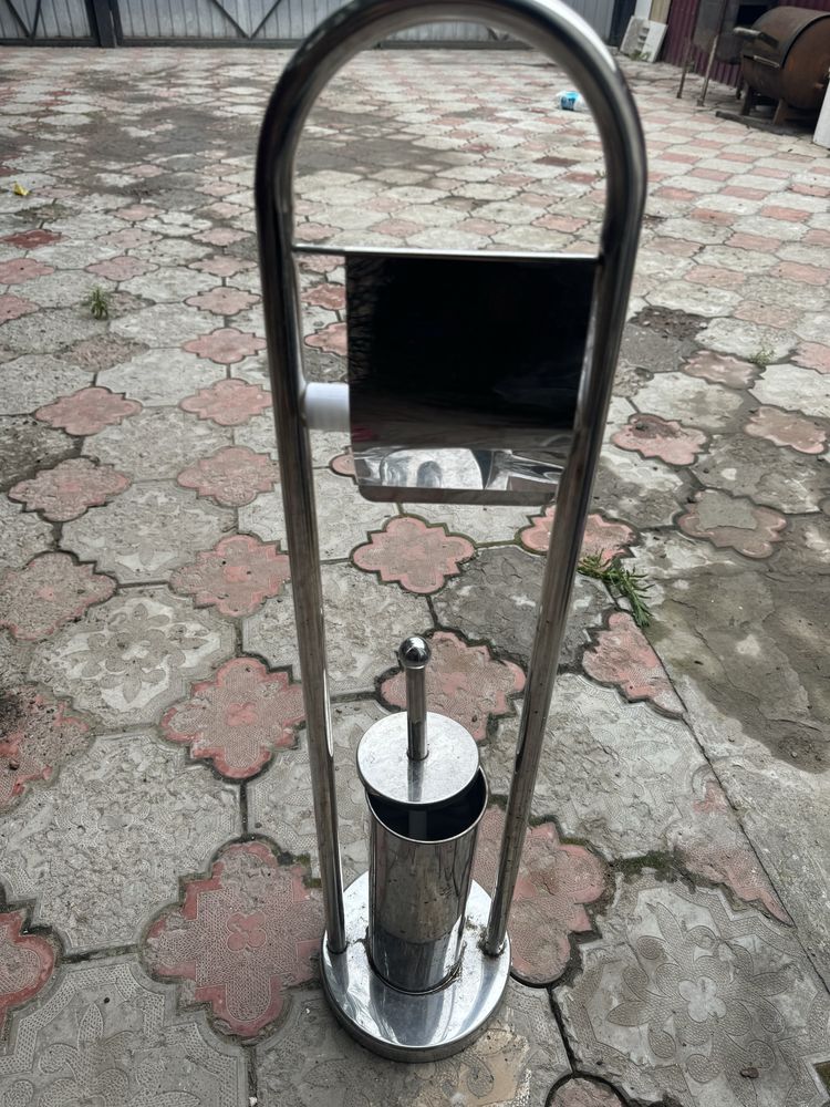 Продам ершик держатель для бумаги