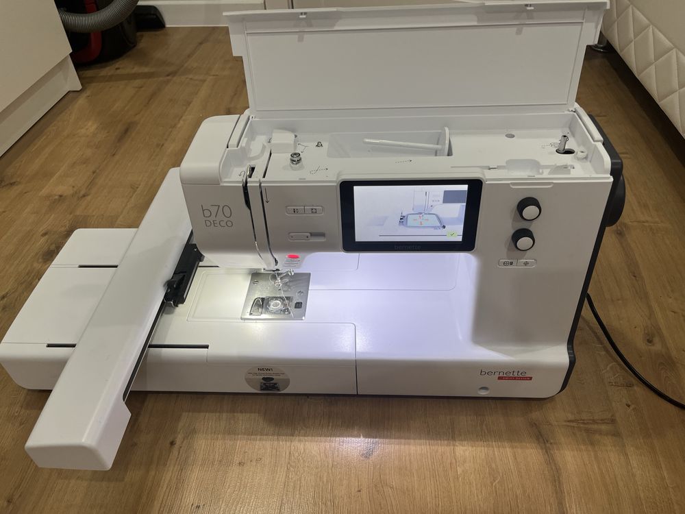 Вышивальная машина Bernina Bernette b70