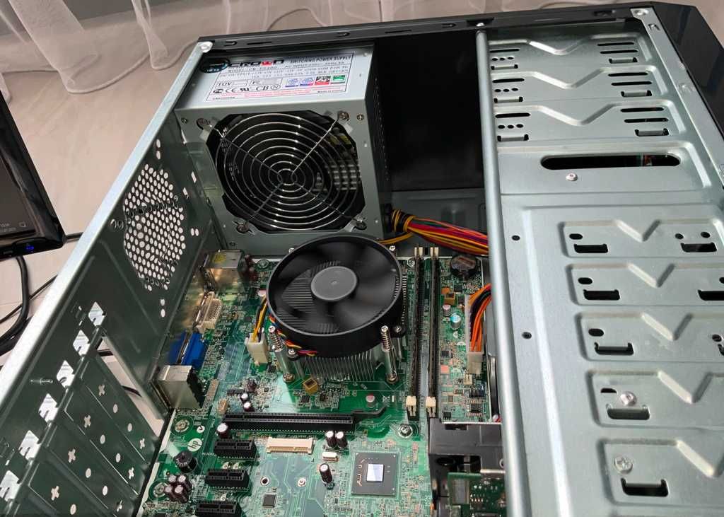 Компьютер i3 игровой ( весь комплект )