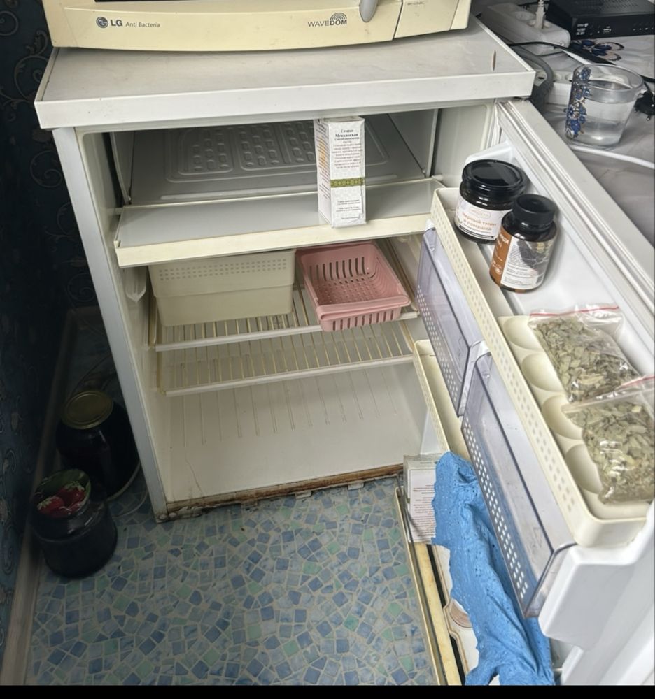 Продам холодильник