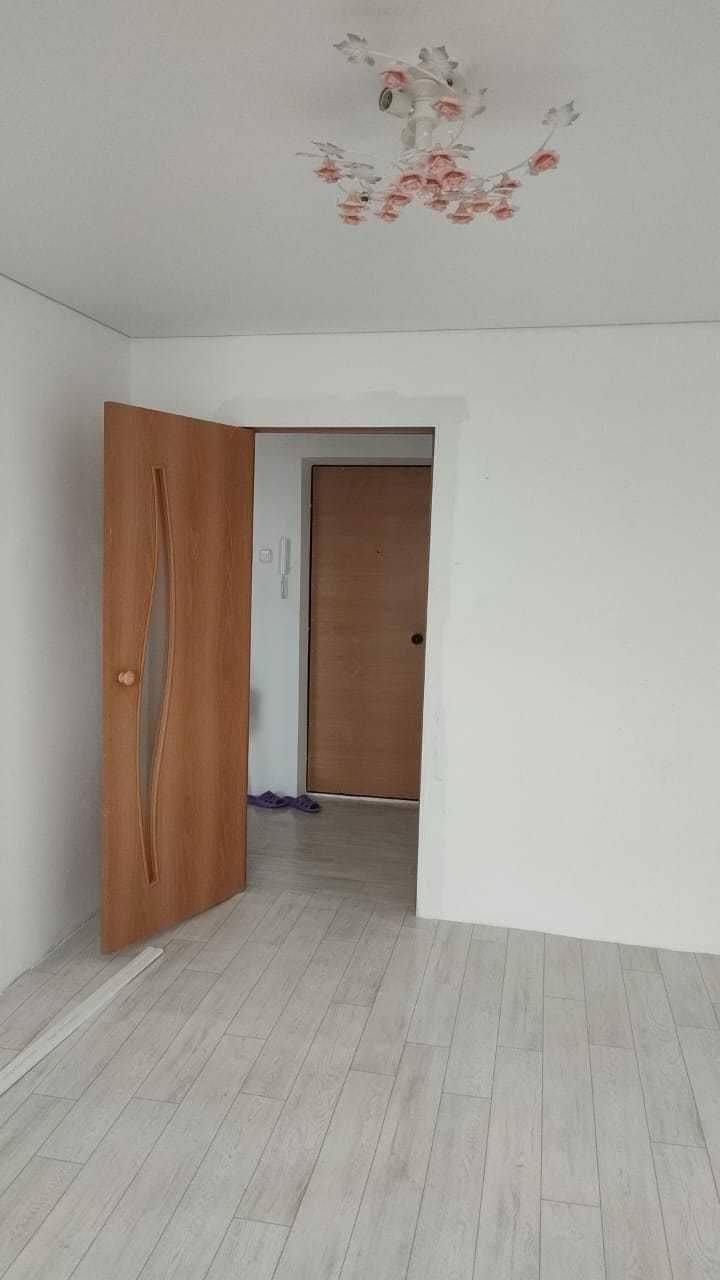 Продаю Квартира в 11 микрорайоне 4 дом