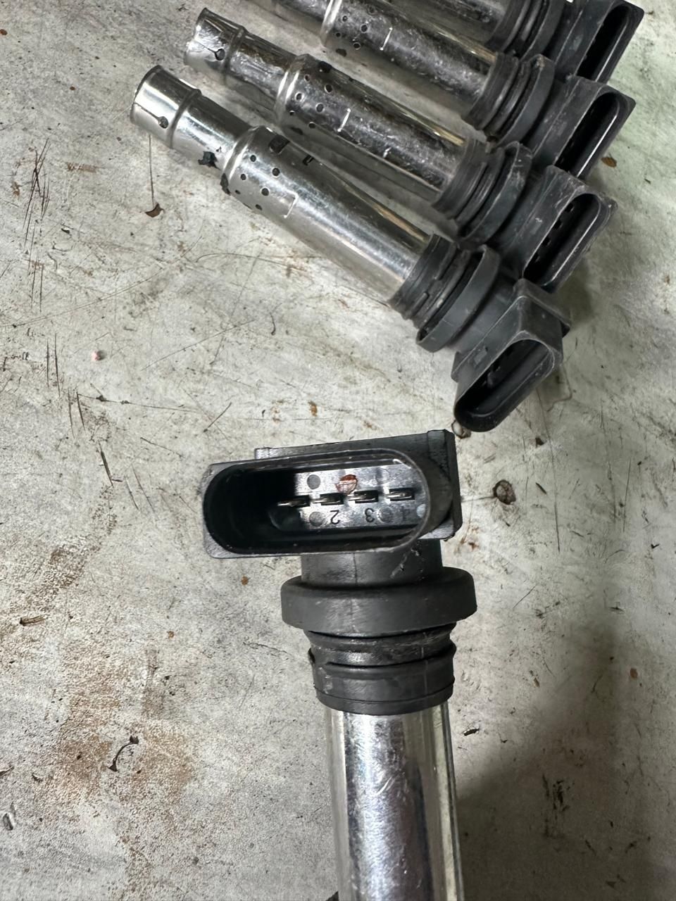 Катушка зажигания Volkswagen Golf Tiguan Touran polo Skoda Octavia