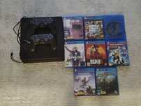 Продам PS4 Slim.