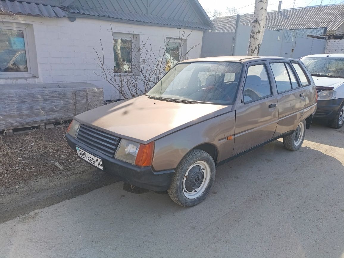 Продам автомобиль Таврия Дана