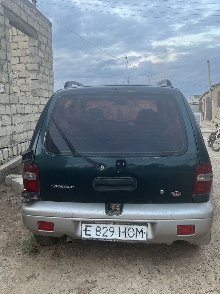 Kia Sportage 2000 года