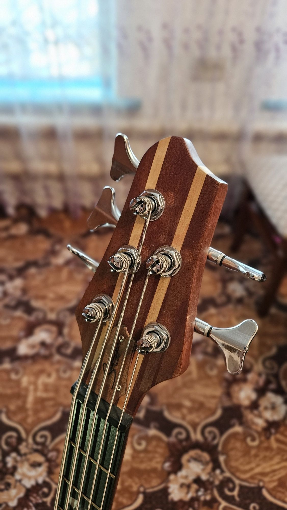 Smiger Bass 5 струнная бас гитара