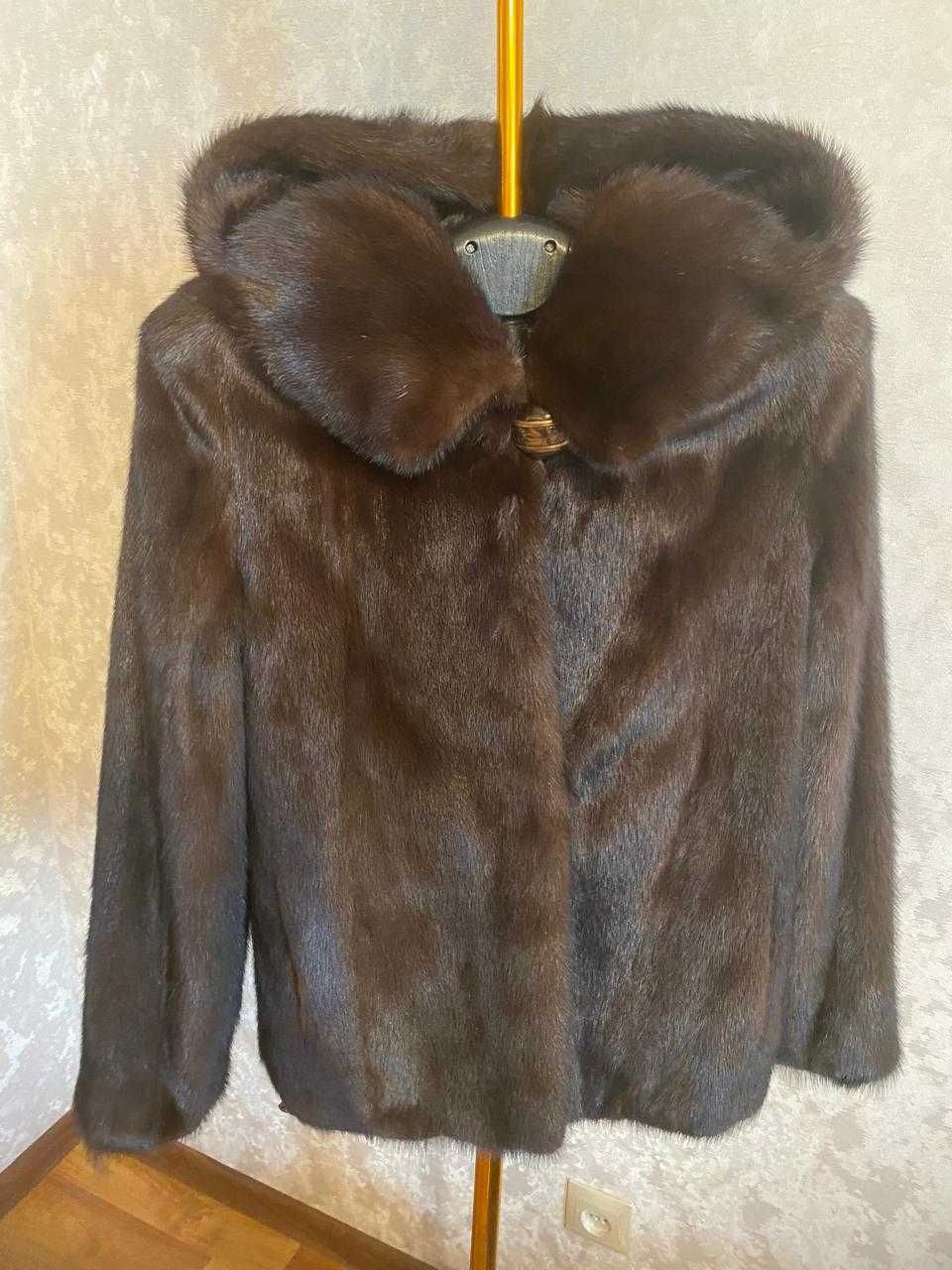 Продам одежду б\у в отличном состоянии