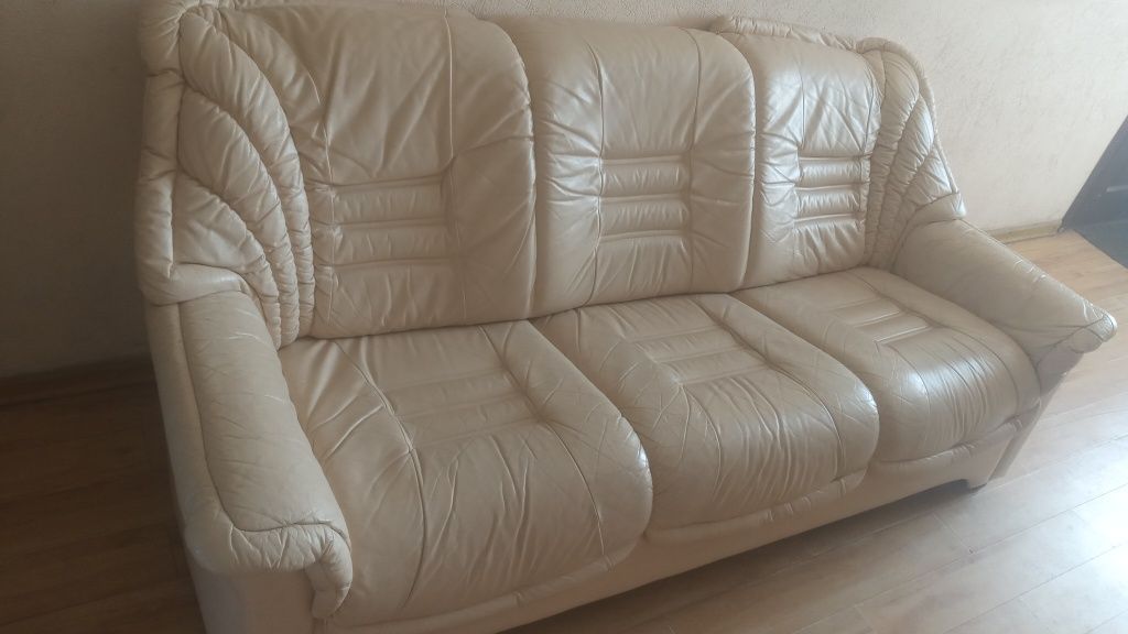 Срочно продам мягкий уголок
