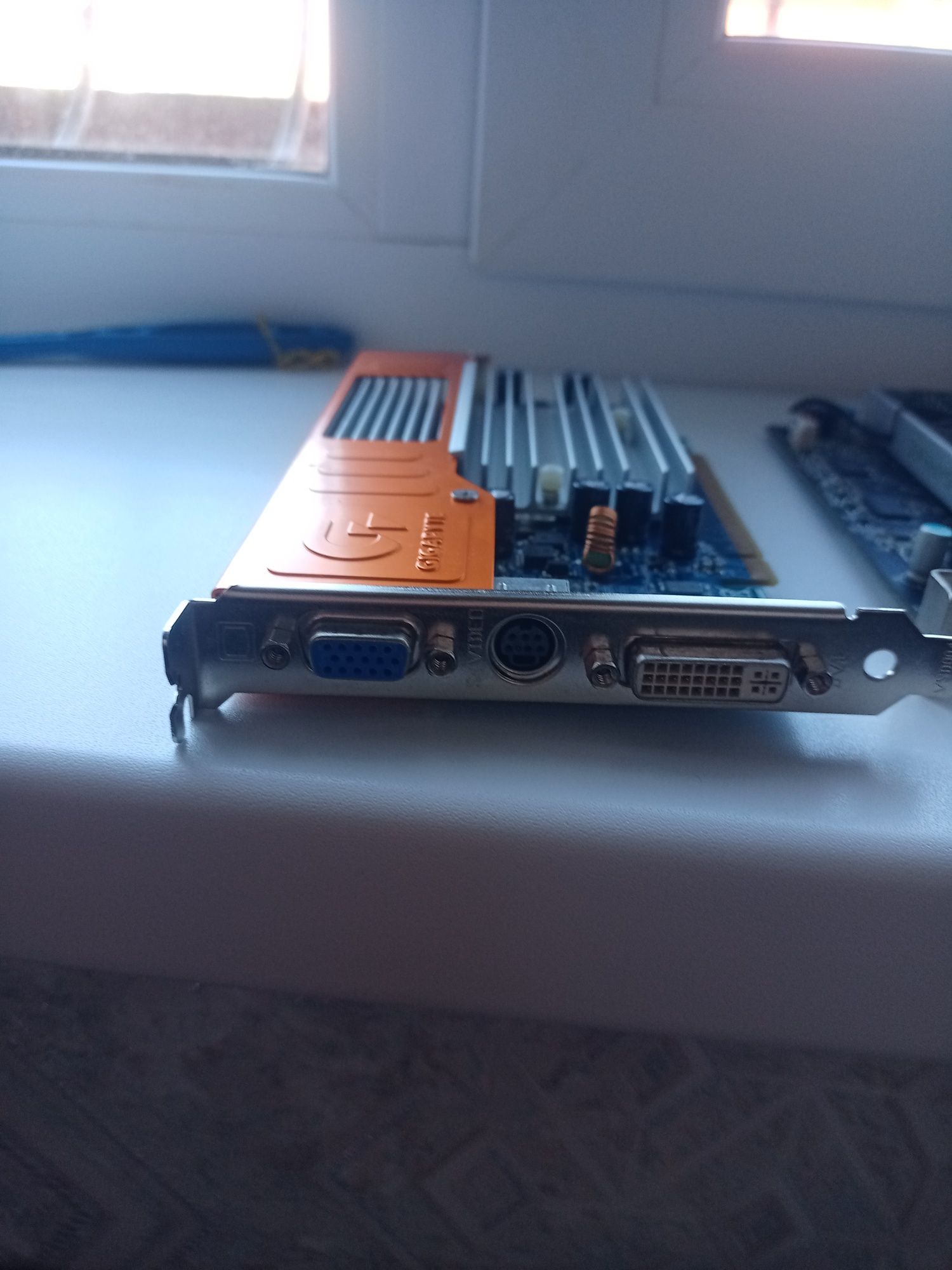 Видеокарта Nvidia GeForce 7100 Gs