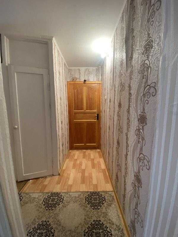 1 ком по Абая на 3 мкр., 3 этаж/5, не угловая. ПОМОЩЬ В ИПОТЕКЕ!