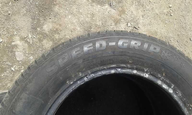 Шины 195/65 R15 - "Semperit Speed-Grip" (Румыния), всесезонные.