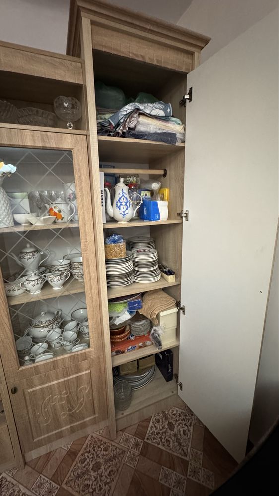 Продам гарнитур в гостиную