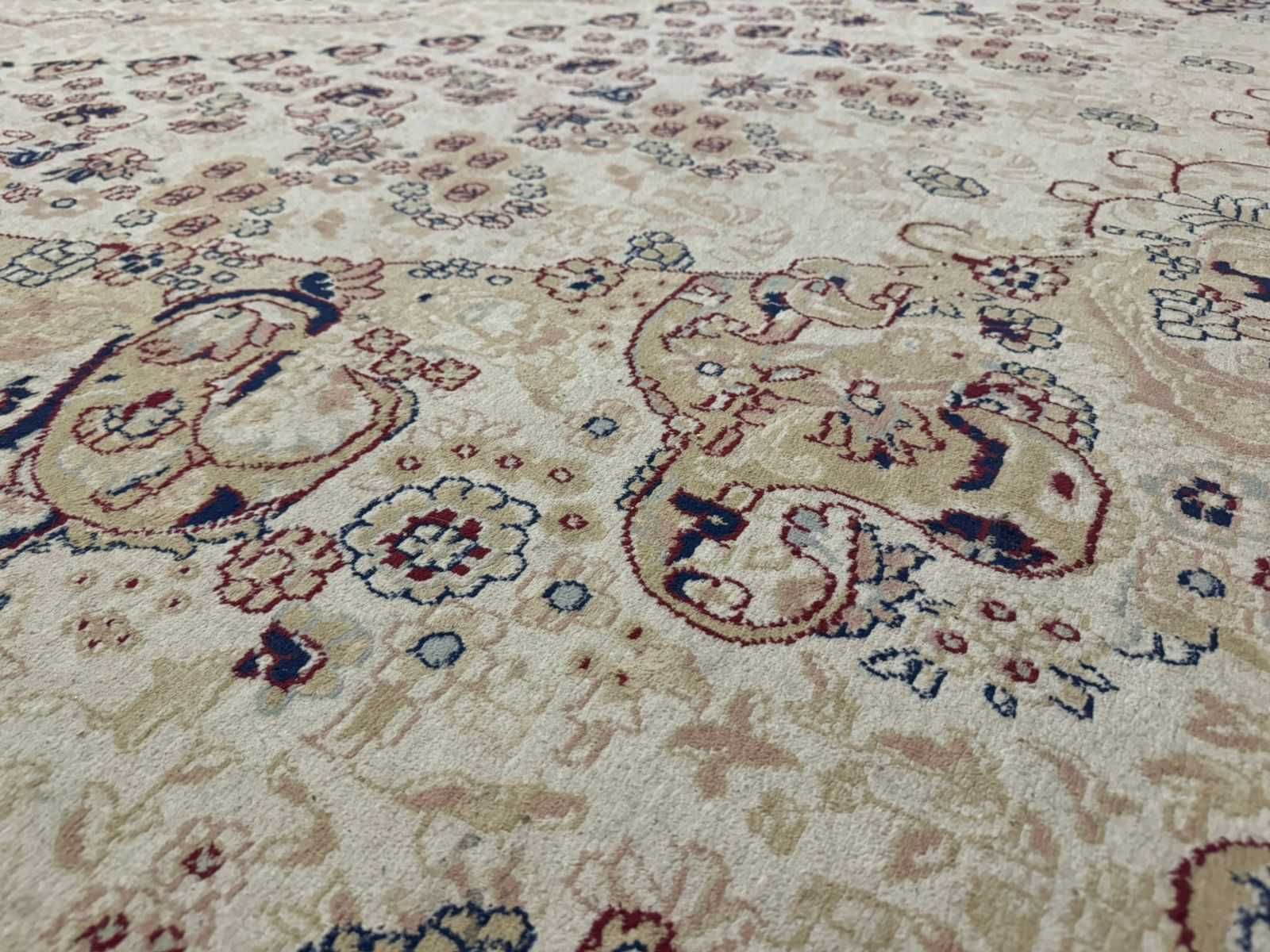 Палас отличном состоянии