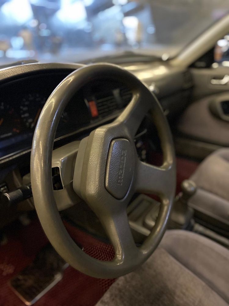 MAZDA 626  купэ 2.0 литра