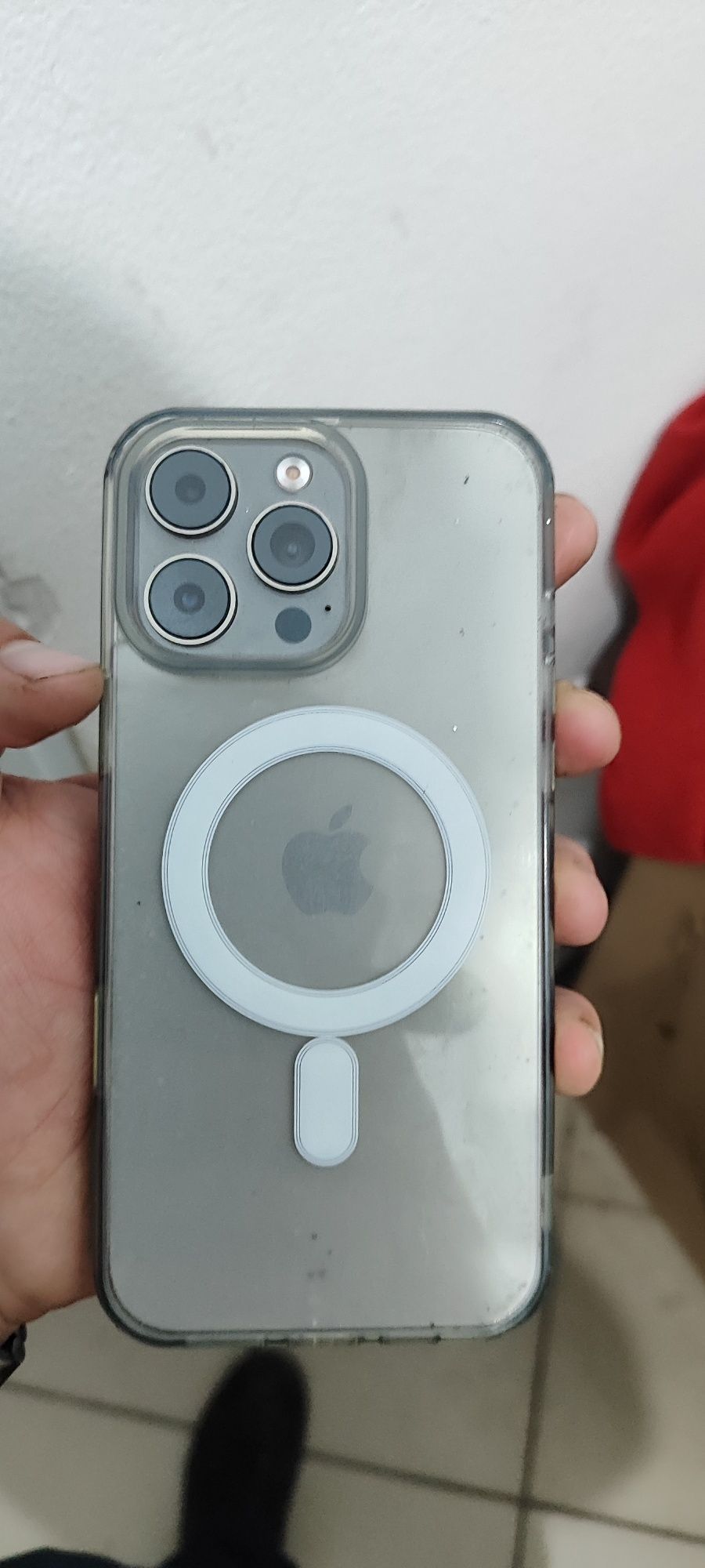 Продам iPhone 16 Pro Max