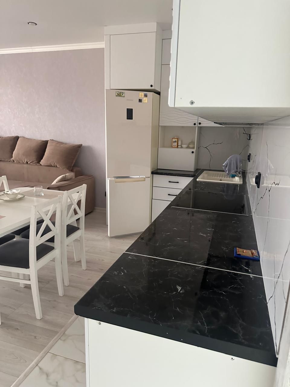 Продаётся 2х кв Байтурсынова 70/1