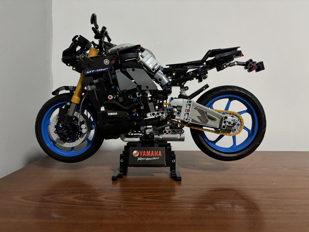 Lego Yamaha MT-10 SP