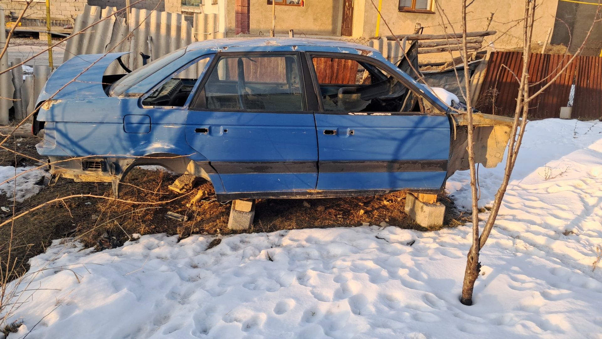 Ассалаумағалайкум вазга пасатб3 запчас бар сураңдар