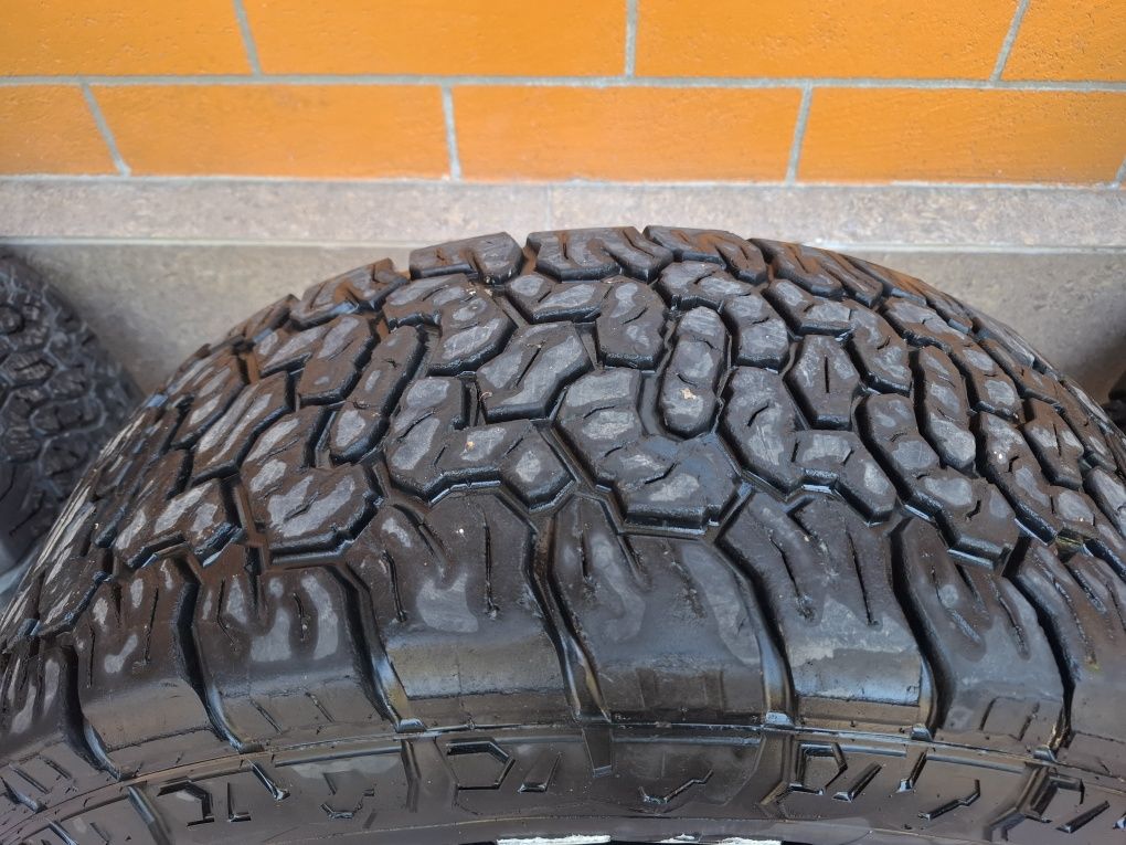 XBRI Brutus A/T 265/70 R17 91W