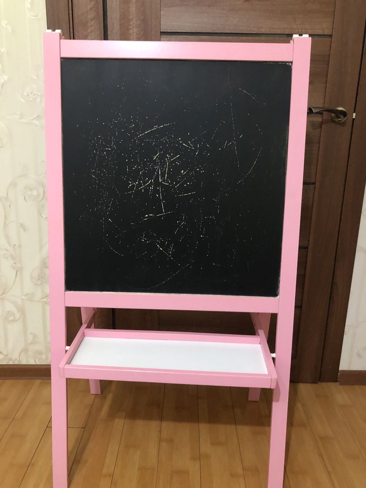 Продаю мольберт (доску)  для рисования
