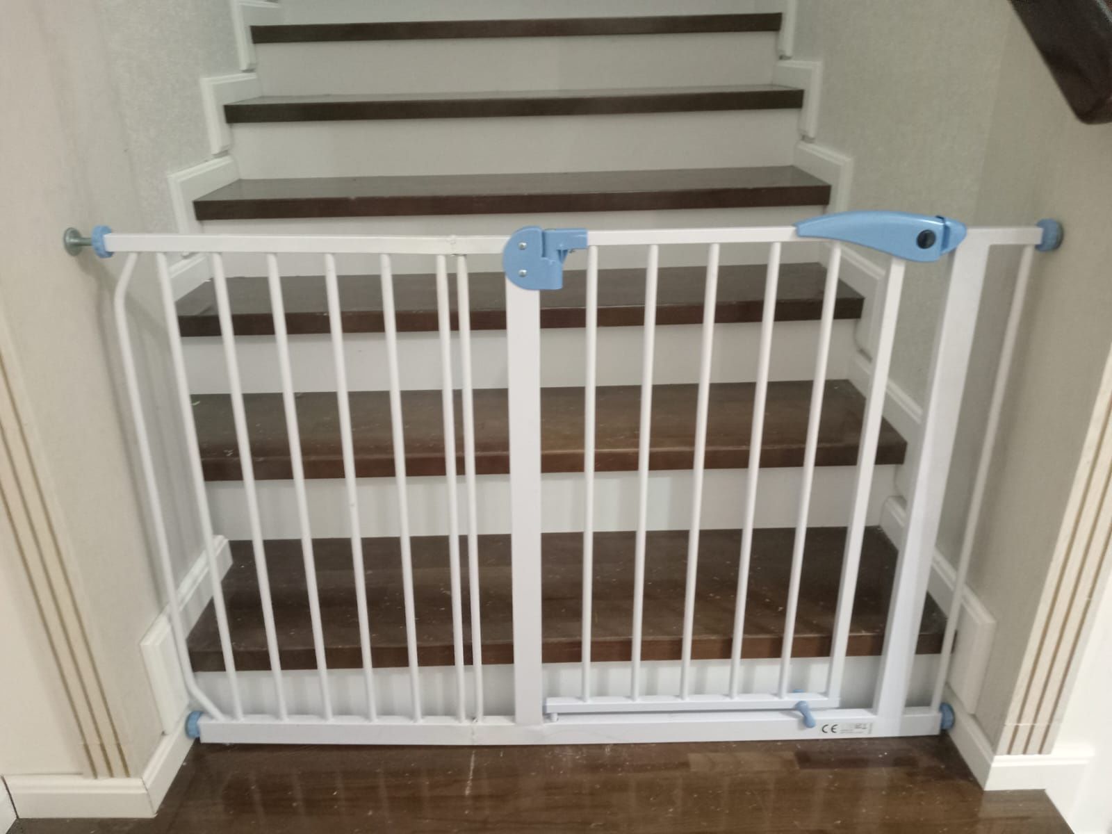 Продам калитку ограждение  для лестницы. 3 размера