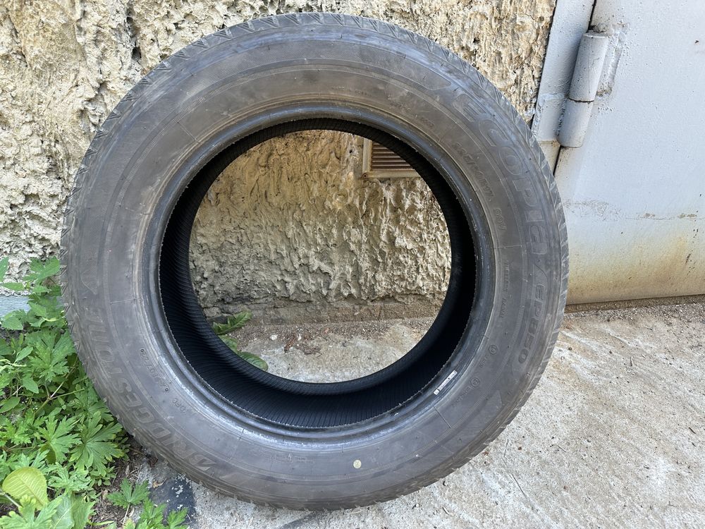 Продам шины Bridgestone Ecopia EP850, 225/60/17. 3 шт