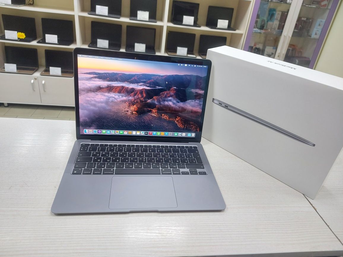 Новые Apple MacBook Air 13 (M1 8 ядер, 8 Gb DDR4, 256 Gb SSD)