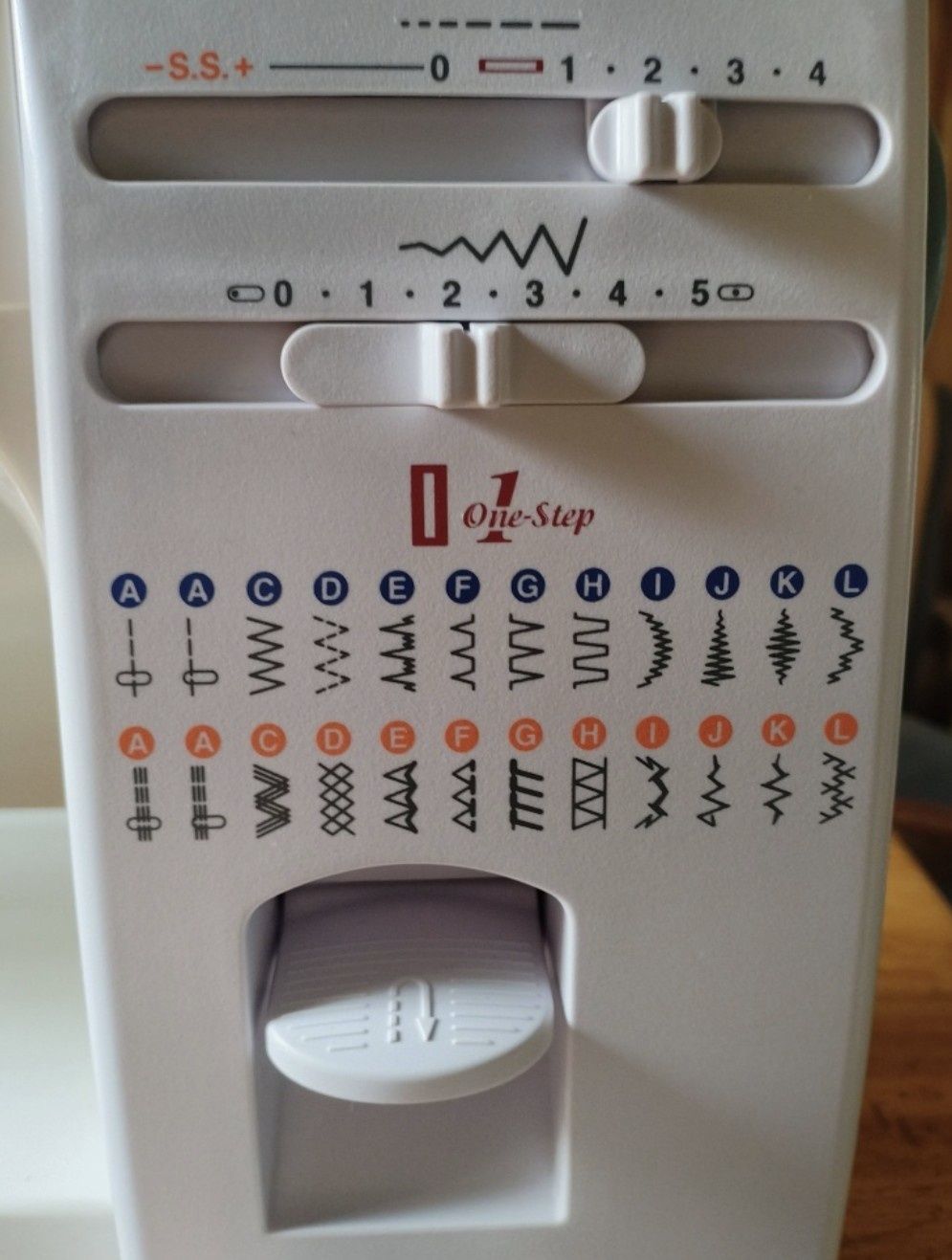 Продается швейная машина JANOME 432 S