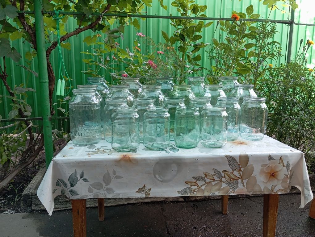 Продаю банки стеклянные
