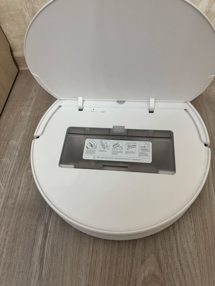 Робот-пылесос Xiaomi Mi Robot Vacuum-Mop 2 Lite MJSTL