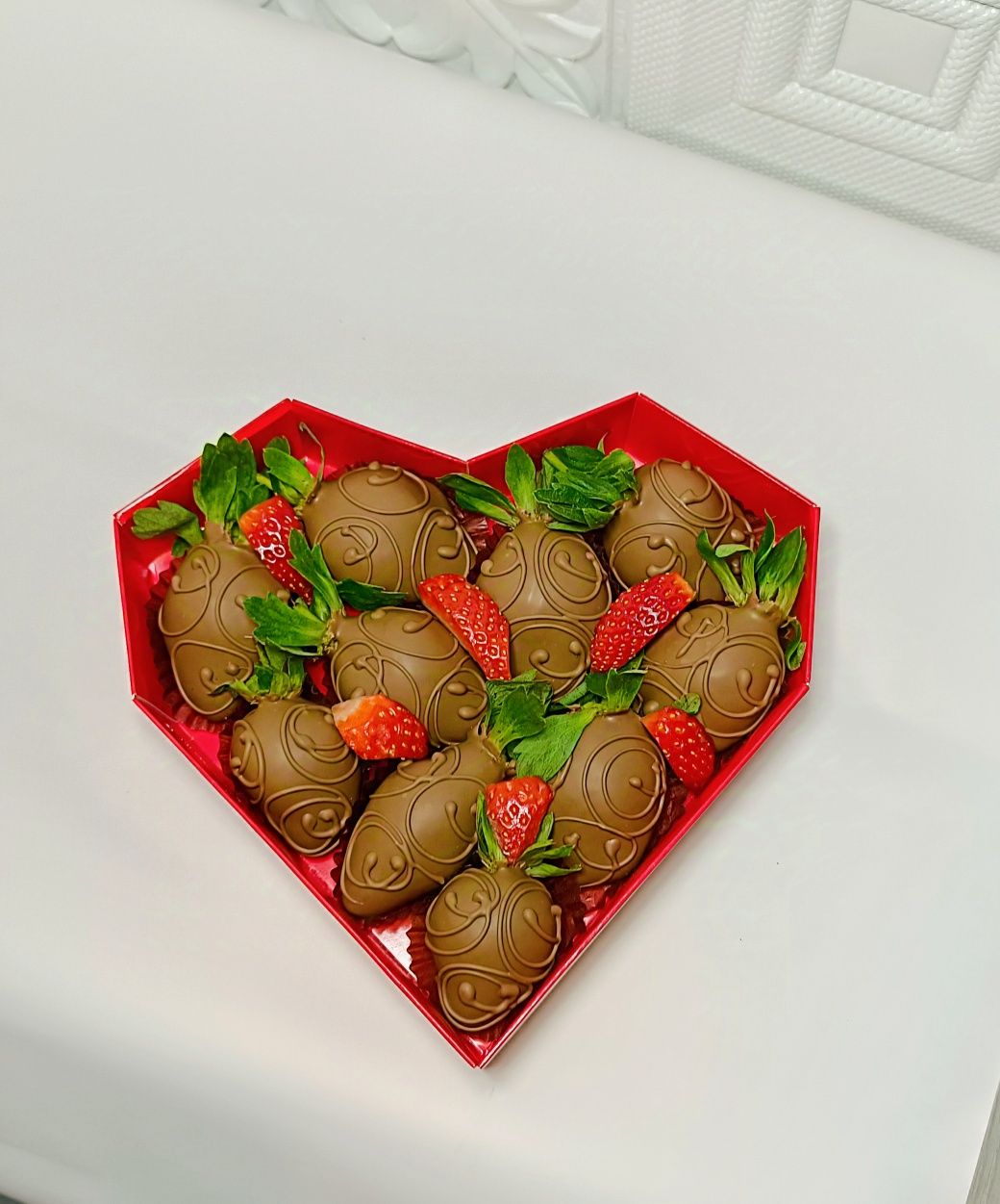 Клубника в шоколаде, Букет, Цветы, Торт, Десерт, Гул Финики  в шоколад