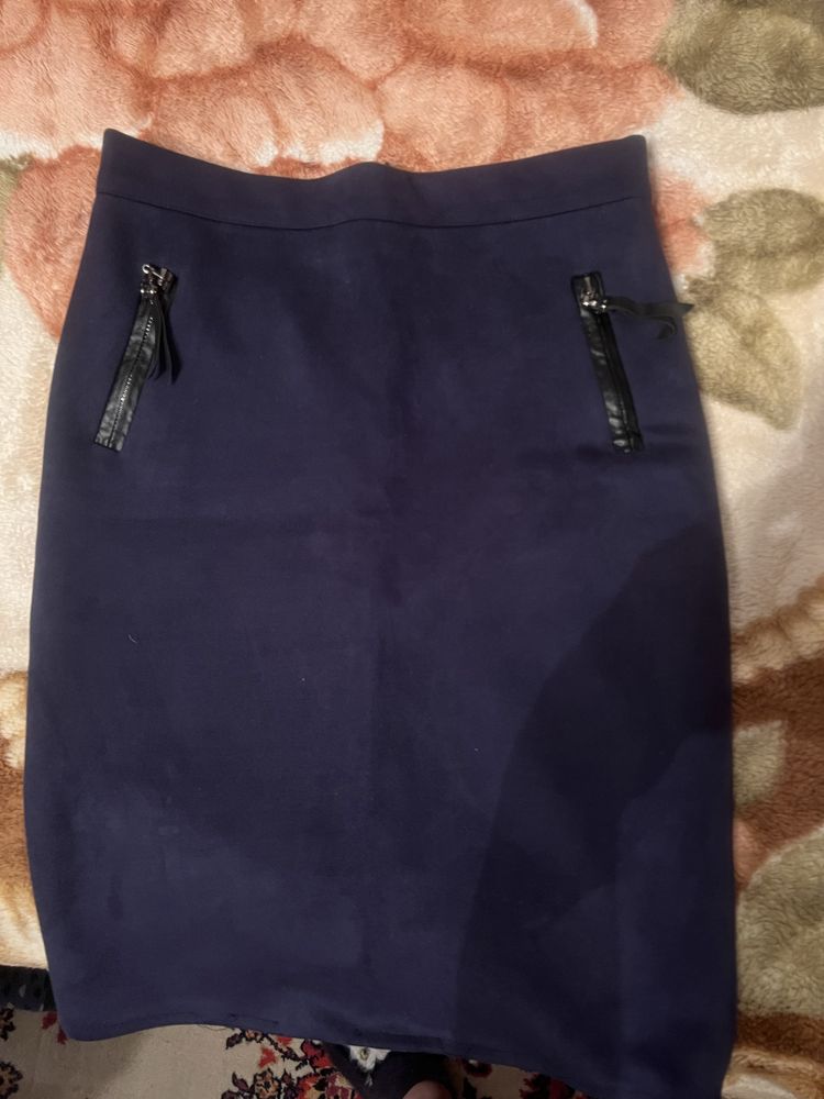 Продам женские вещи джинсы юбка