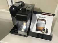 Nespresso капсульная кофемашина
