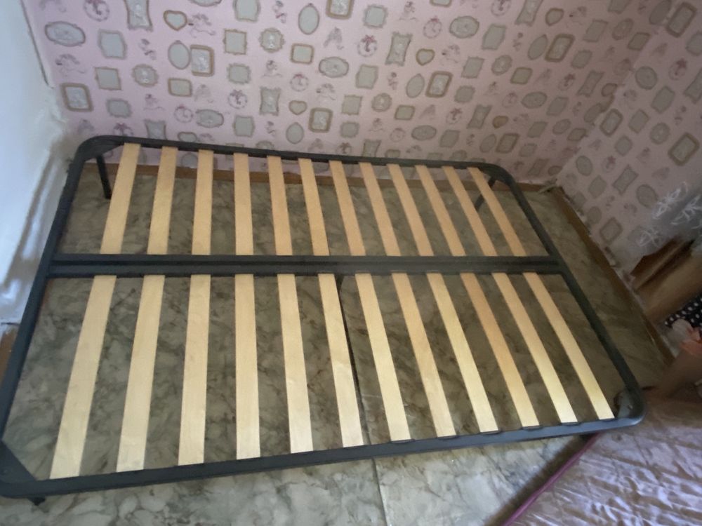 Срочно продам двуспальный кровать с матрасом!