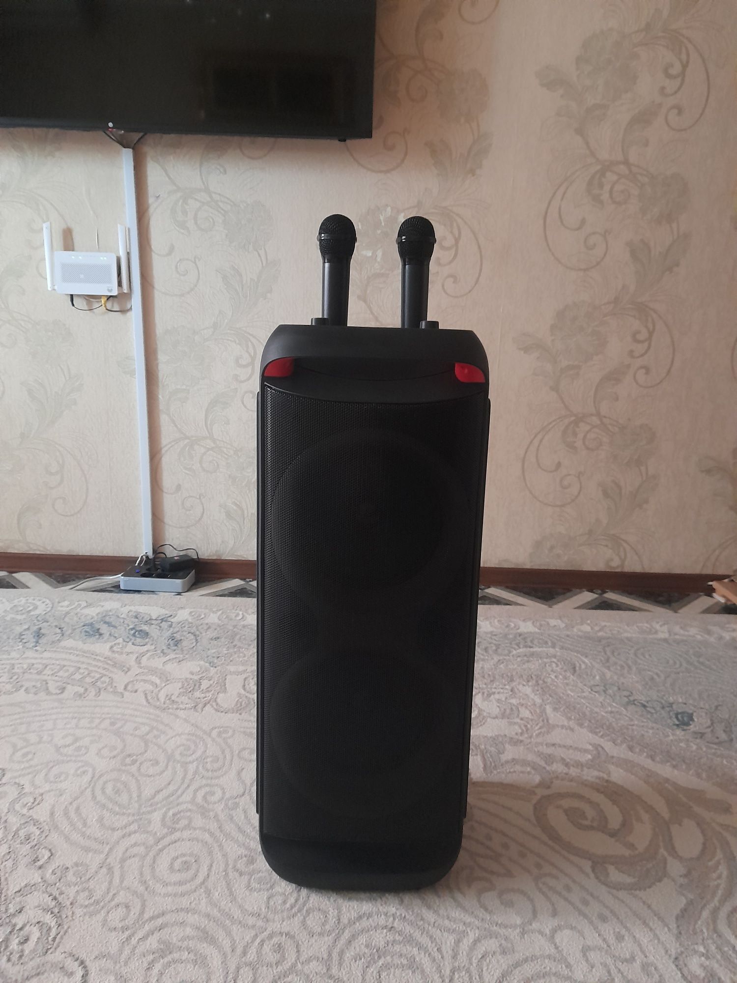 Продам музыкальную колонку