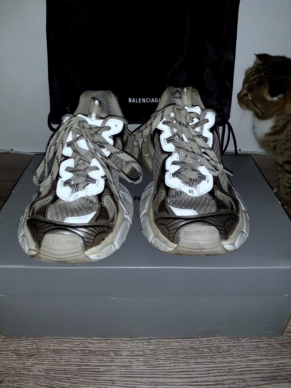 balenciaga 3 xl white gold 45 size