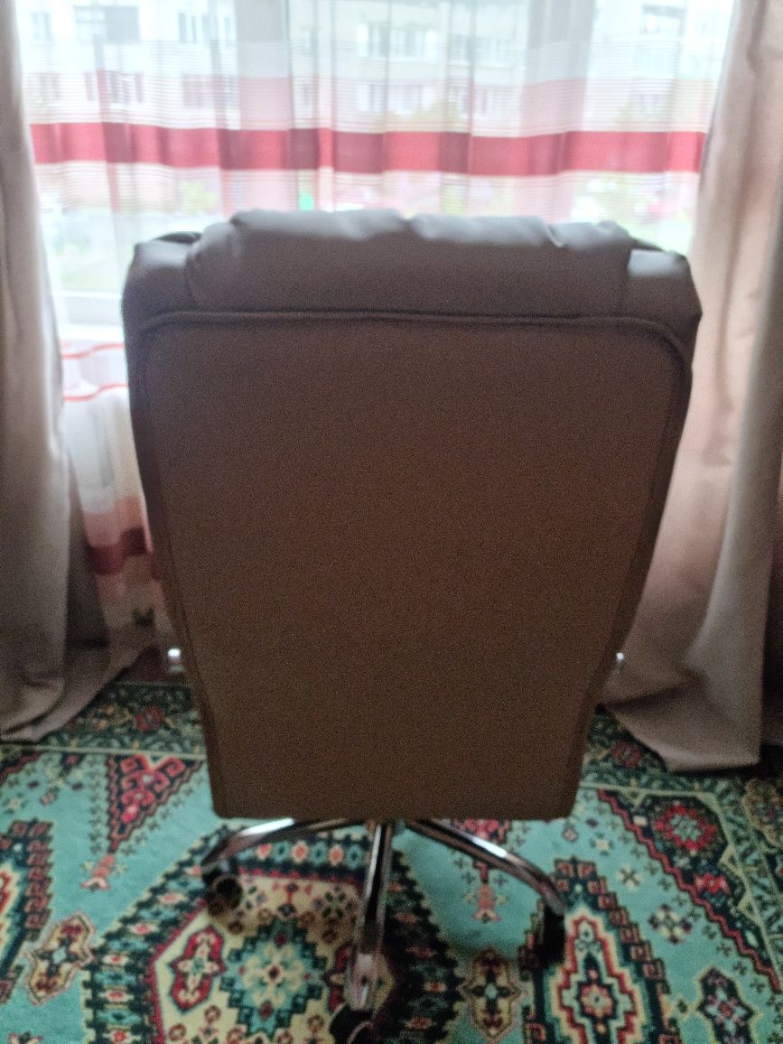Продам офисное кресло