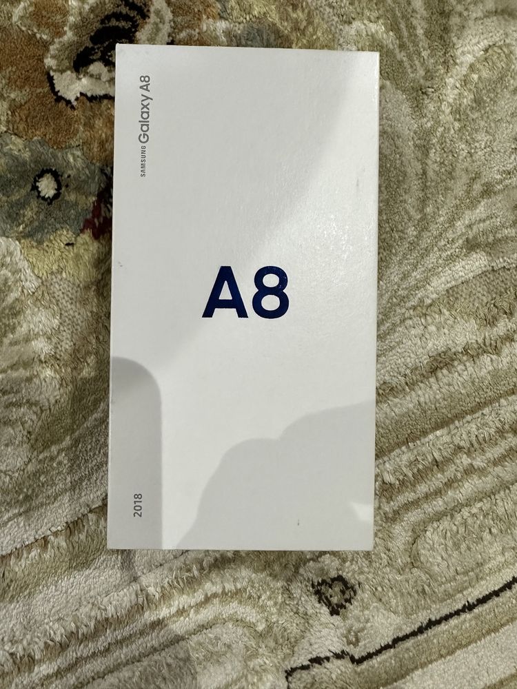 Телефон Galaxy Samsung A8