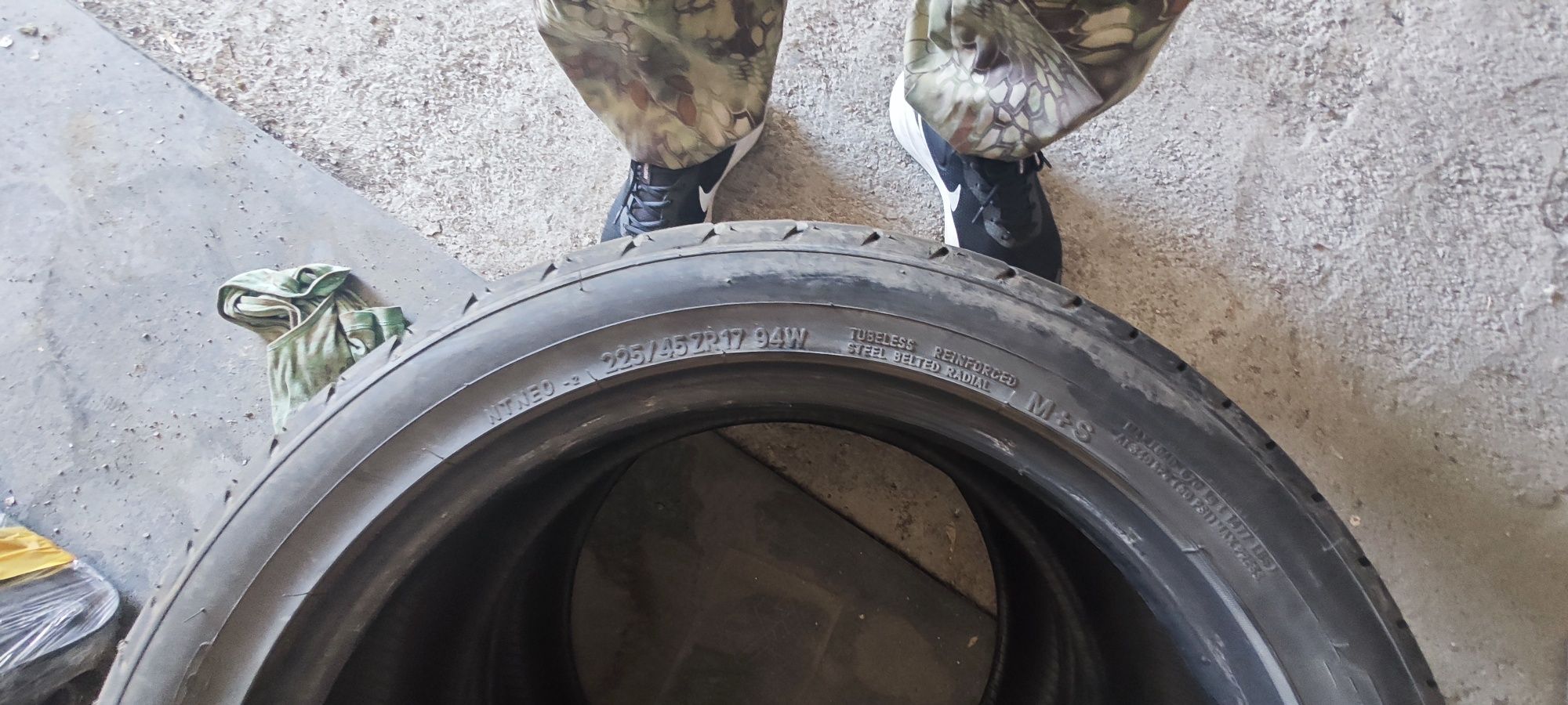 Продам летние шины nitto