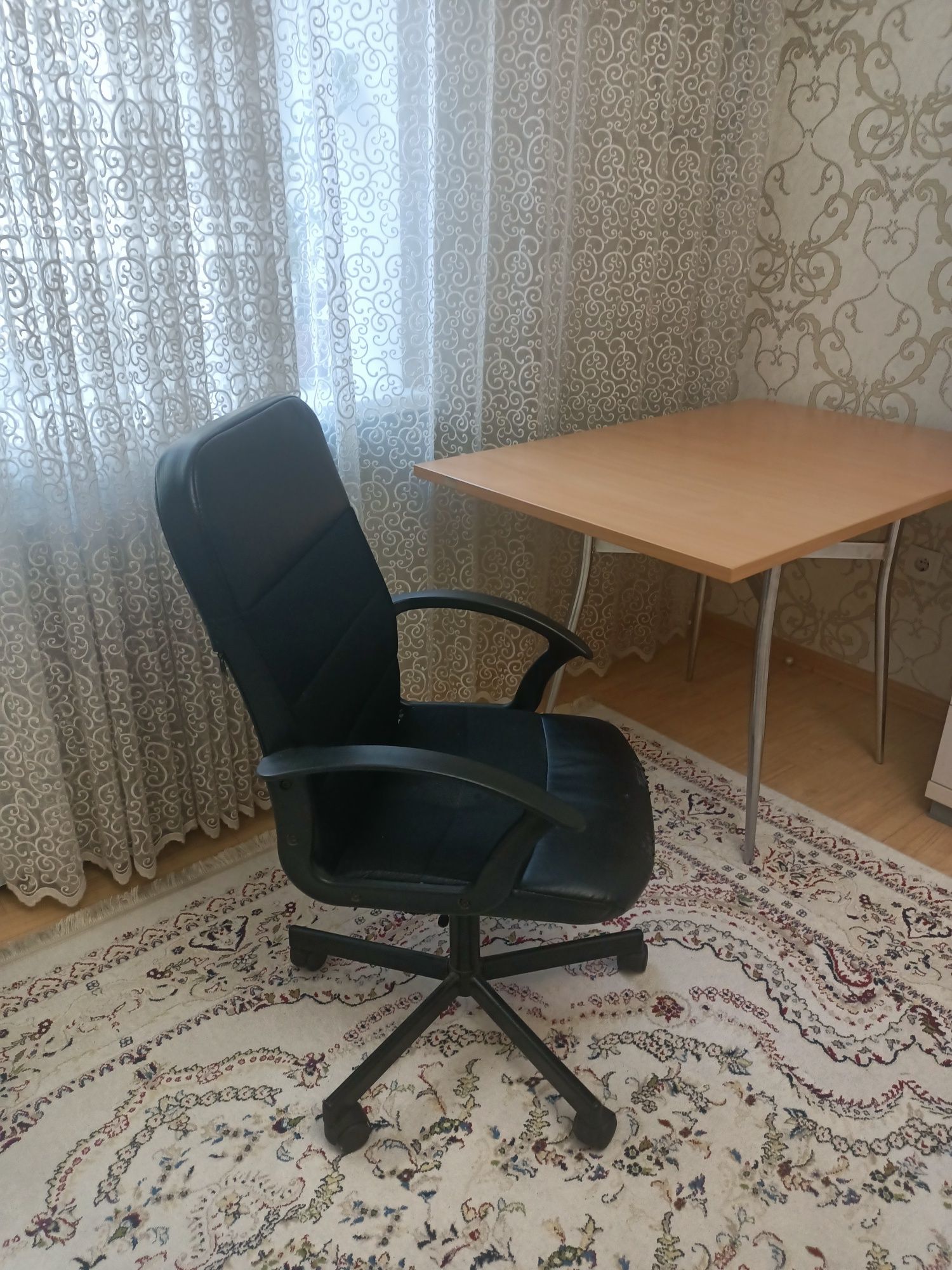 Обмен одного на стола  стремянку.