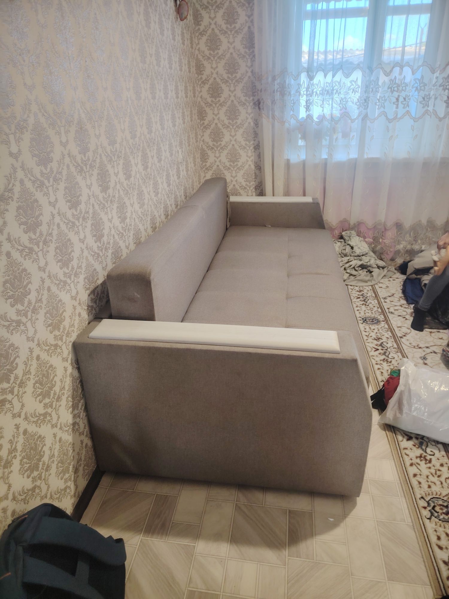 Продаю тахта, камод сост хороший