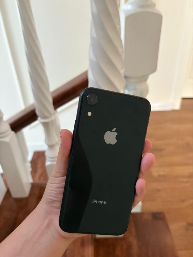 IPHONE XR сатылады