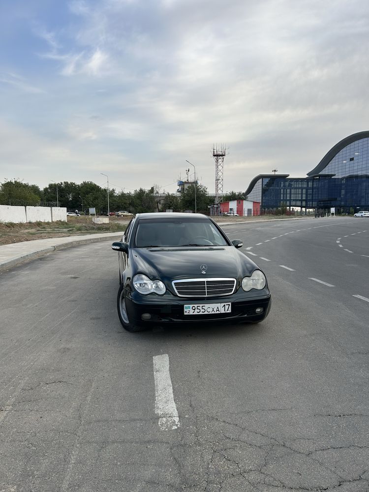 Продам мерседесc C-200