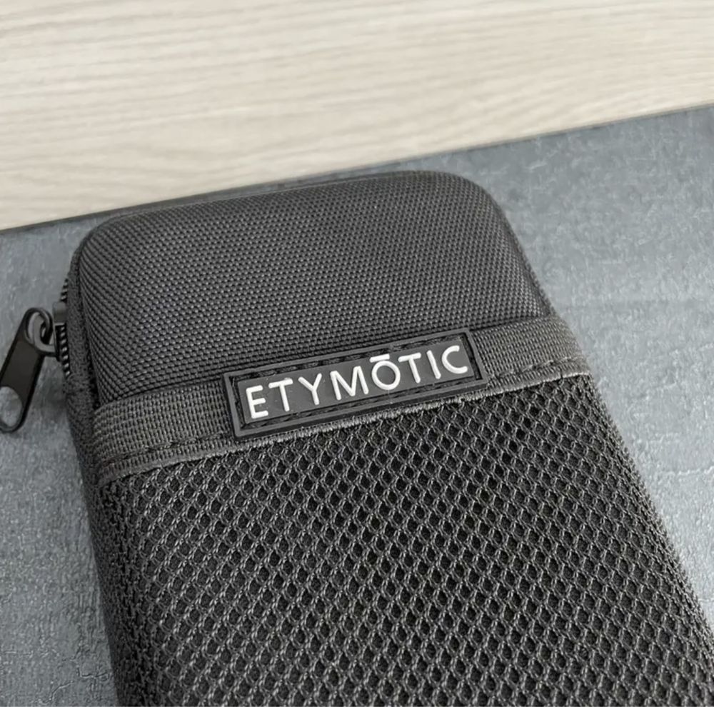 Сумка для аксессуаров Etymotic