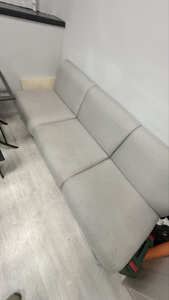 Продам диваны в офис